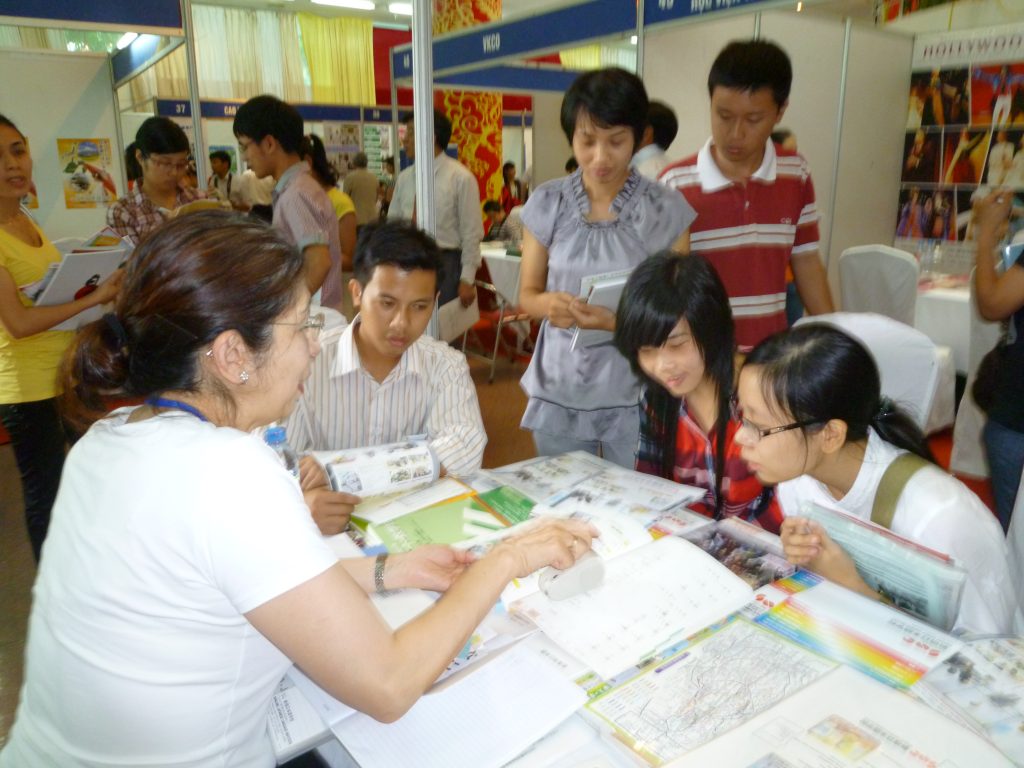 vietnam and thailand study abroad fair 2011