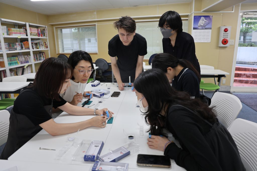 Hiko Mizuno College of Jewelry Watchmaking Workshop