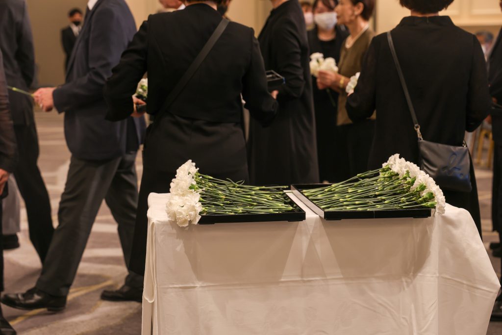 Cérémonie en mémoire de M. Takahide Ezoe